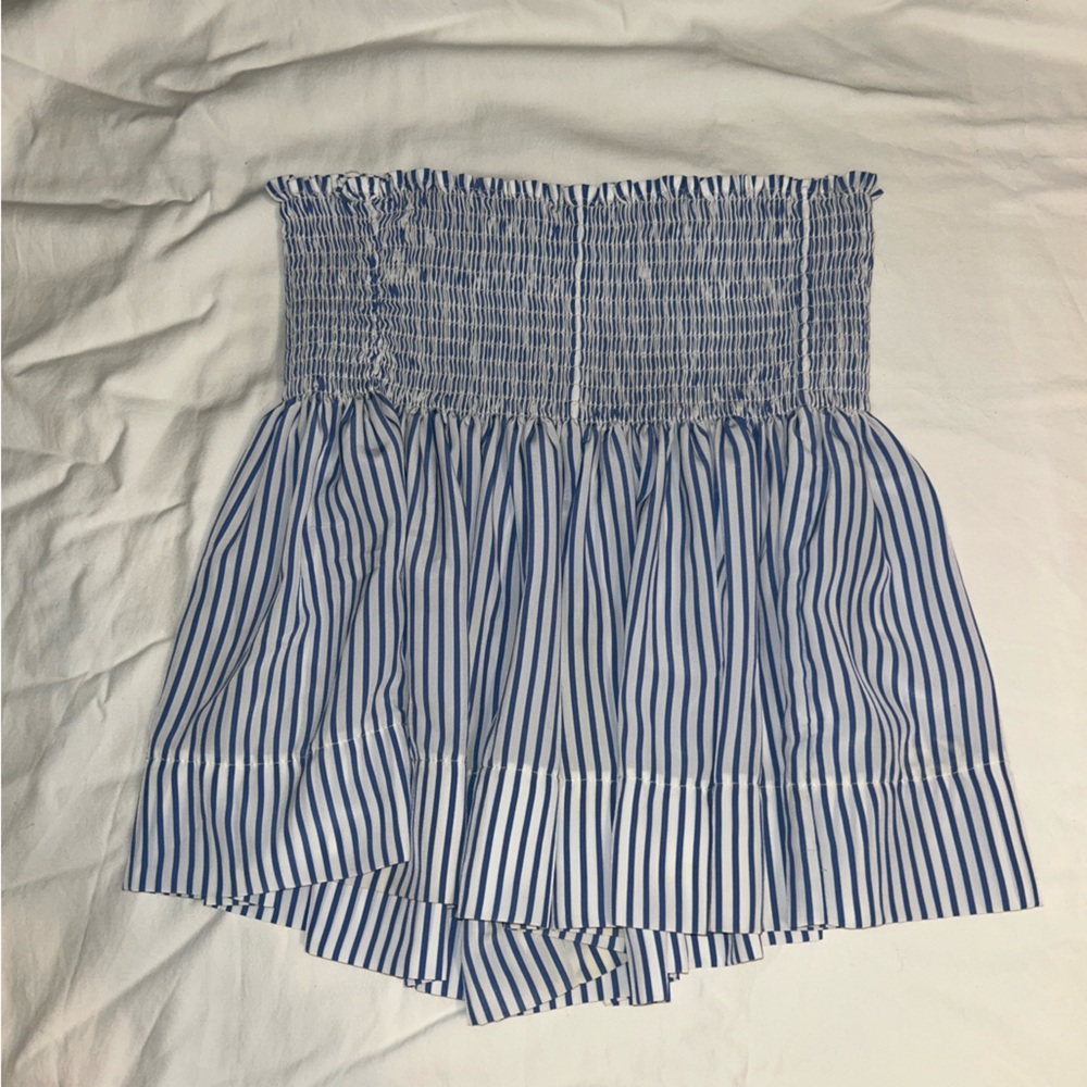 LAST CHANCE- KOCH Blue Striped flowing Shorts Sz XS